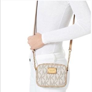Michael Kors jet set crossbody worn once